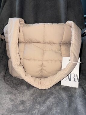 ZARA Quilted Puffer Shoulder Bag in pink